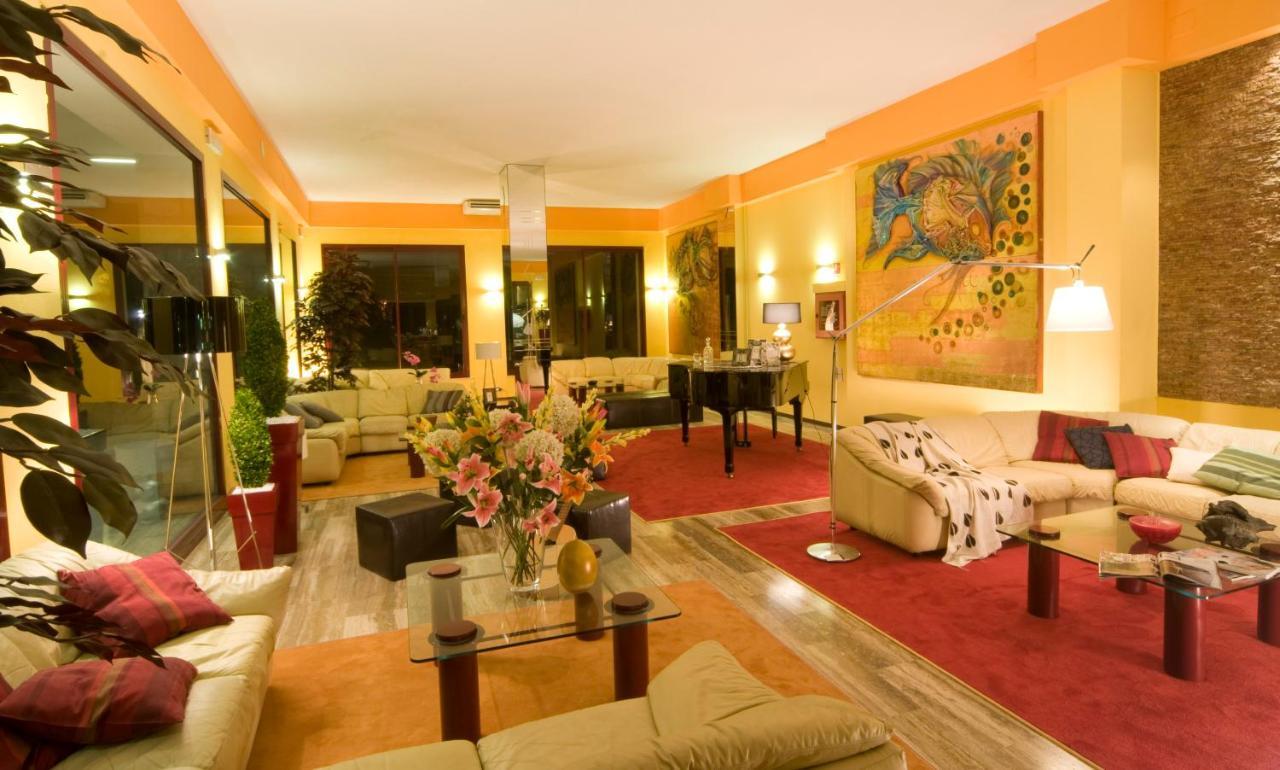Hotel Corona Milano Marittima Esterno foto