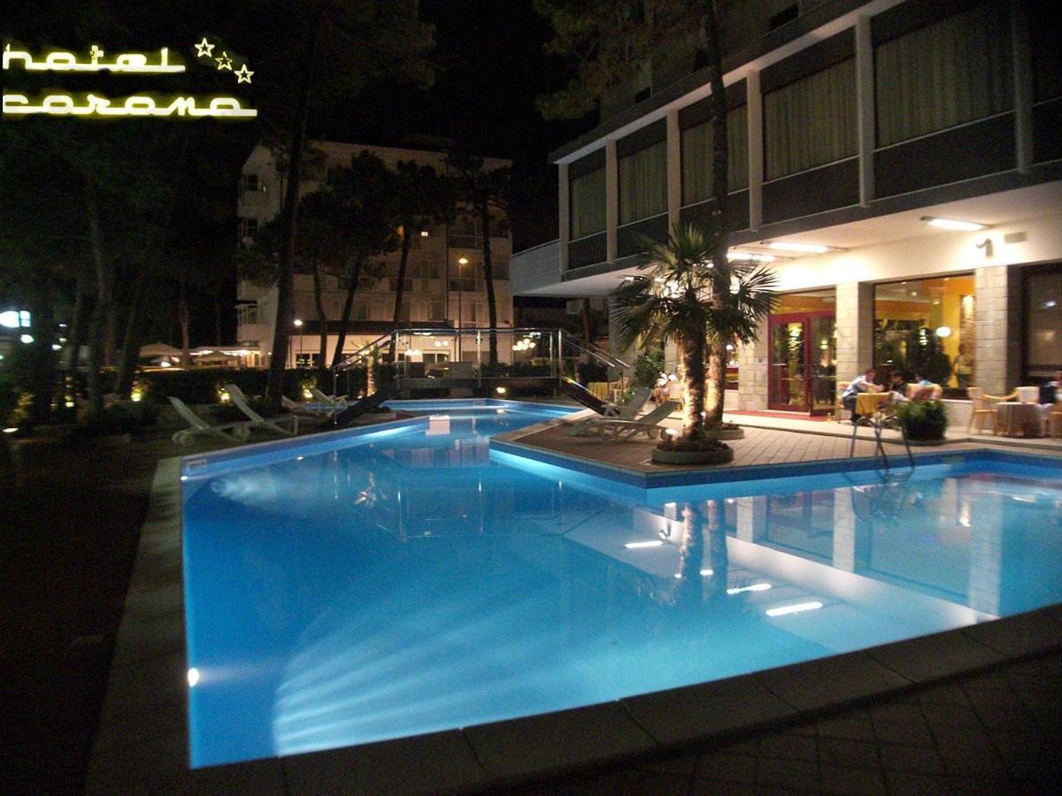 Hotel Corona Milano Marittima Esterno foto