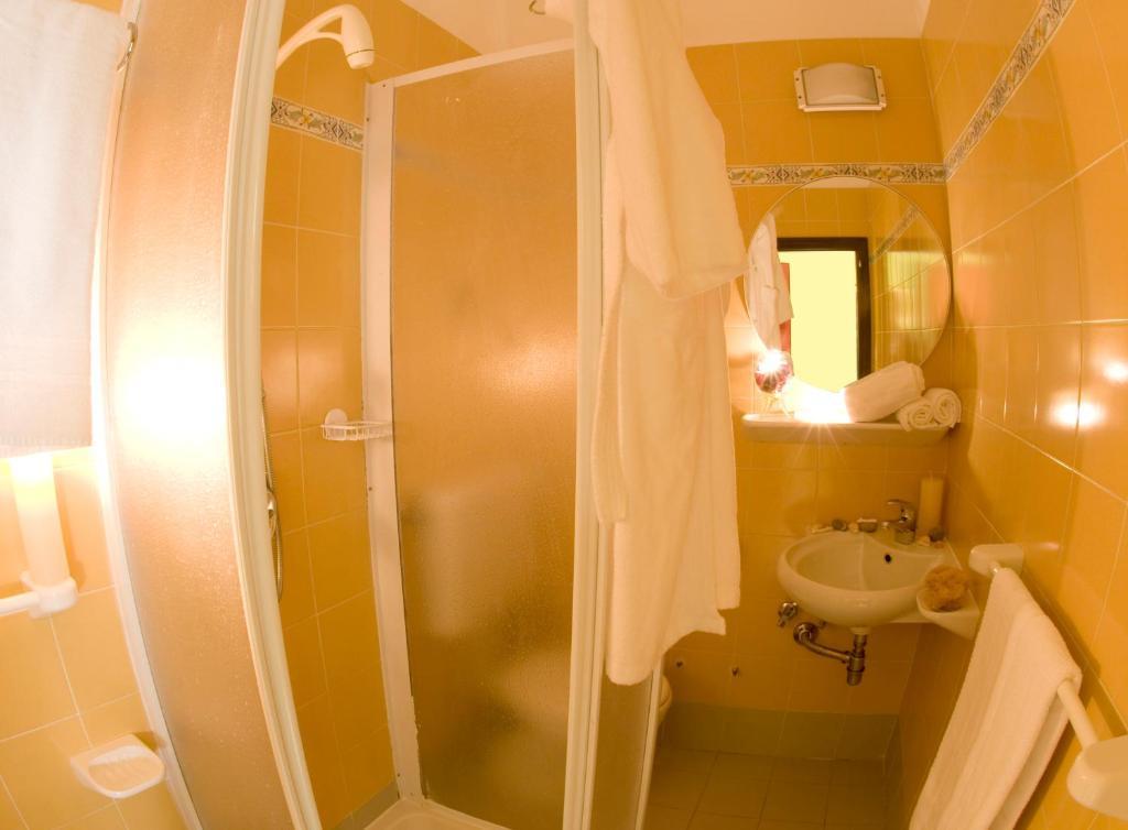 Hotel Corona Milano Marittima Camera foto