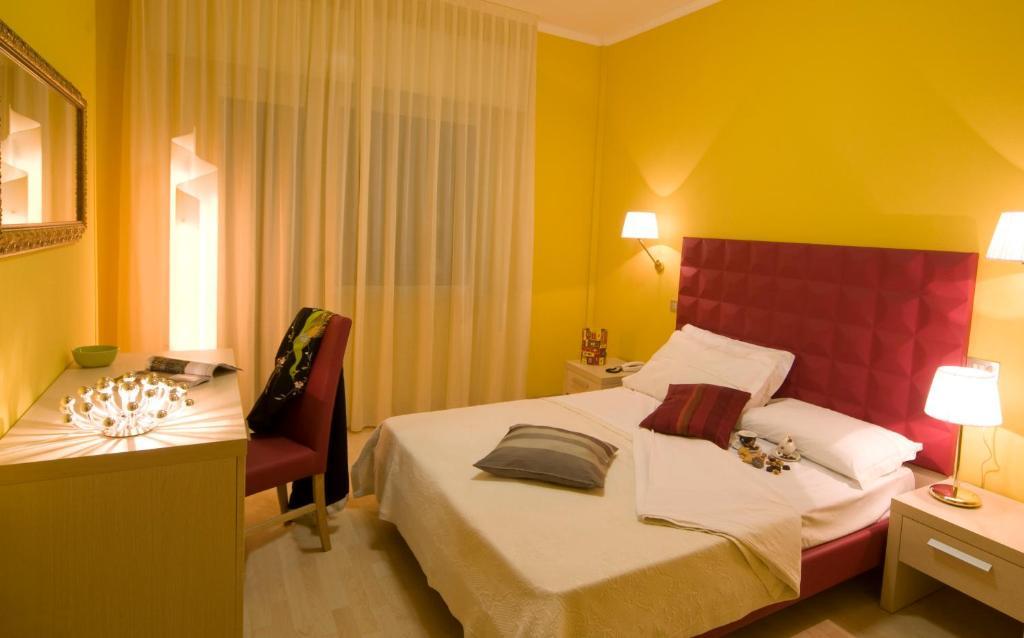 Hotel Corona Milano Marittima Camera foto